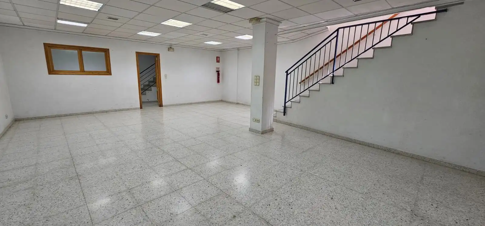 Business premises for sale in Totana
