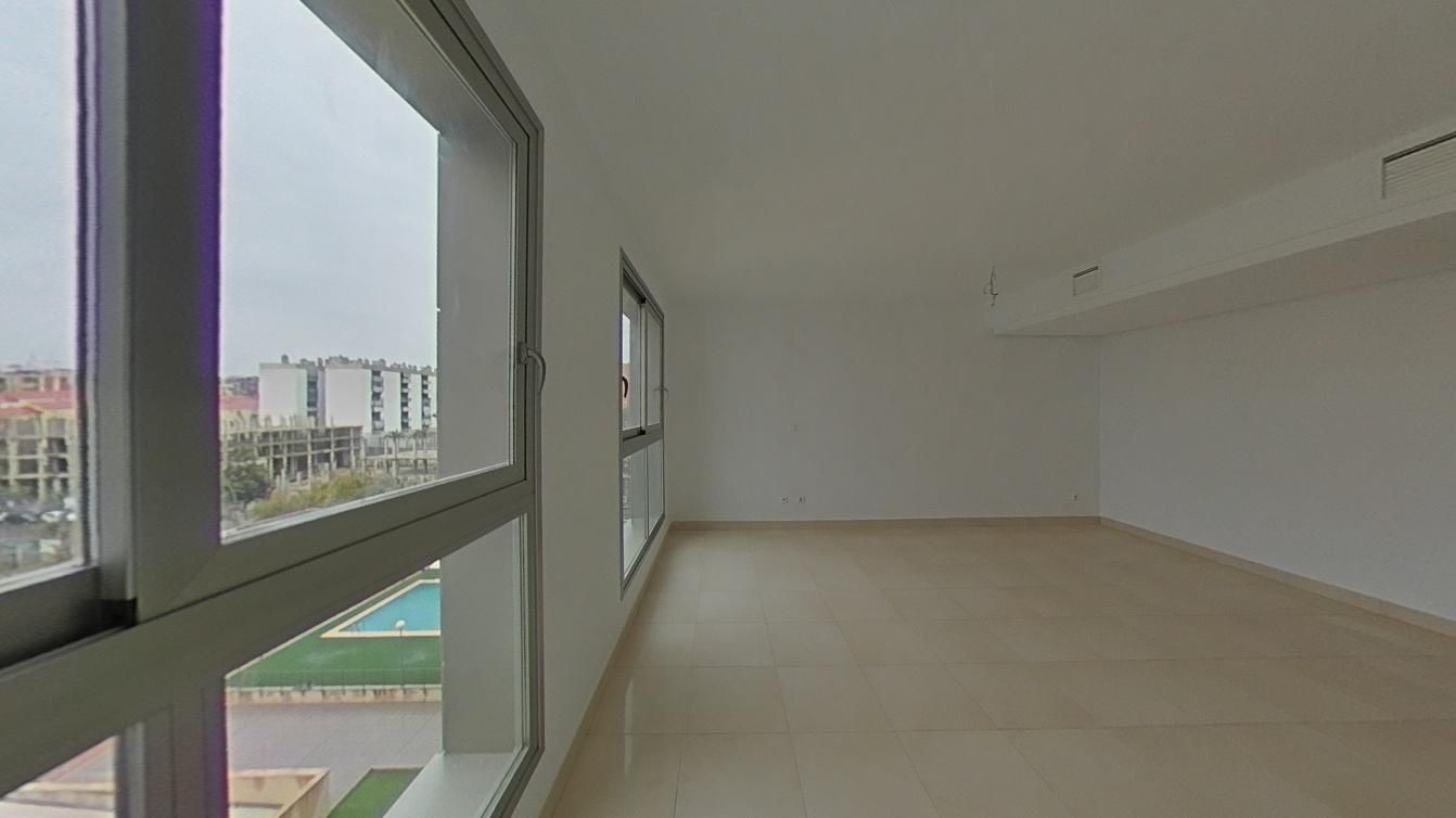 Sala de estar de Piso en venta en Alicante / Alacant con Piscina