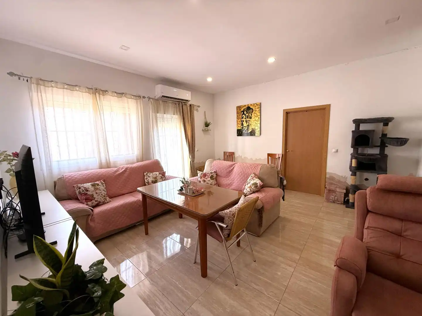 Living room of Detached homes for sale in Santiponce  with Air Conditioner, Terrace and Storage room