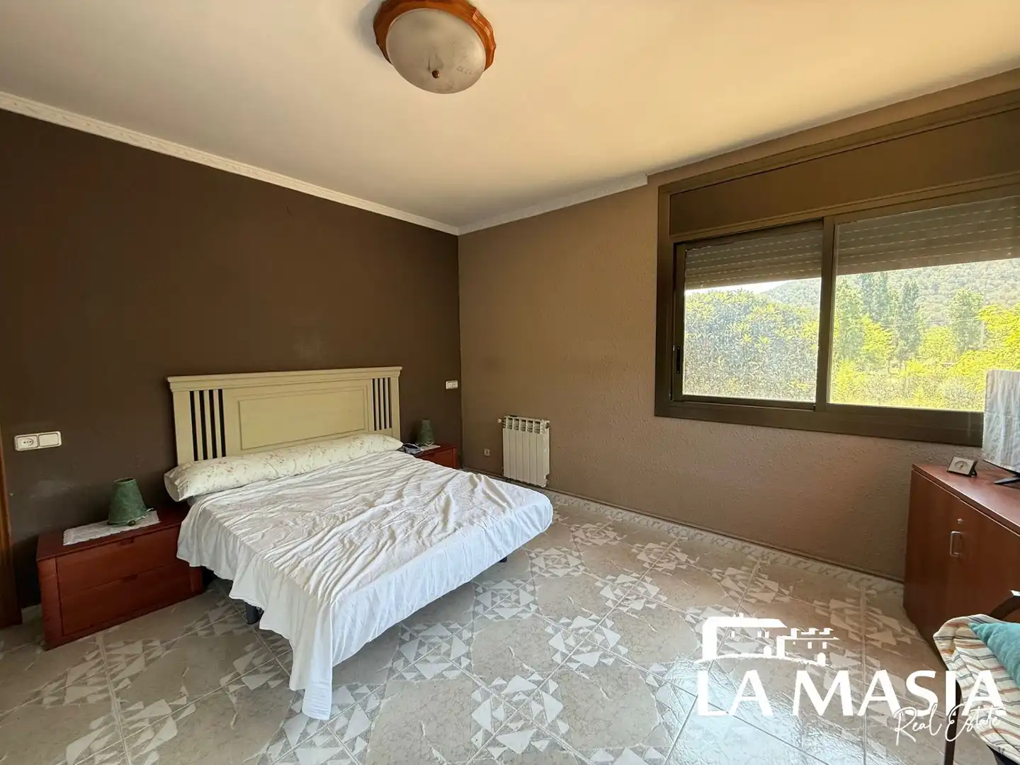 Dormitori de Casa o xalet en venda en Canyelles amb Calefacció, Jardí privat i Traster