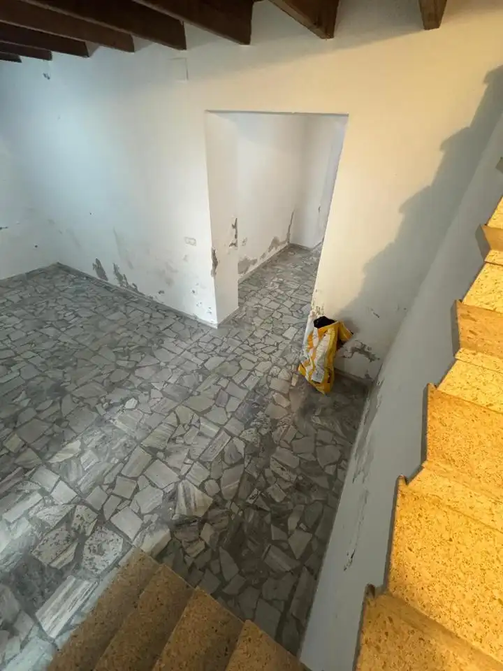 Casa o chalet en venta en Brenes con Terraza y Trastero