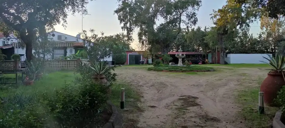 Haus oder Chalet zum Verkauf in Badajoz mit Klimaanlage, Heizung und Privatgarten