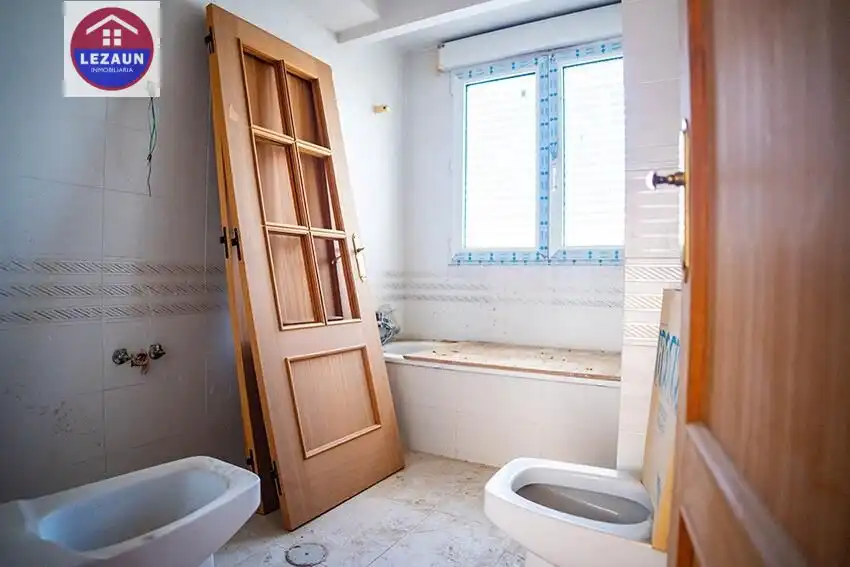 Baño de Ático en venta en Peralta / Azkoien con Terraza