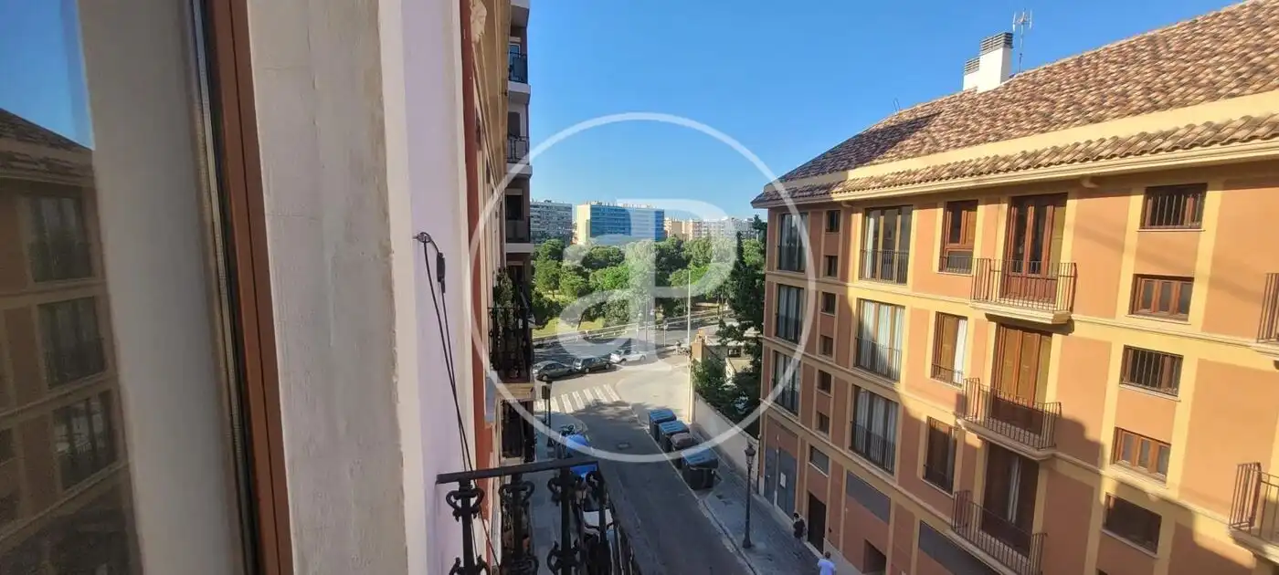 Außenansicht von Wohnung zur Miete in Valencia mit Klimaanlage, Möbliert und Balkon