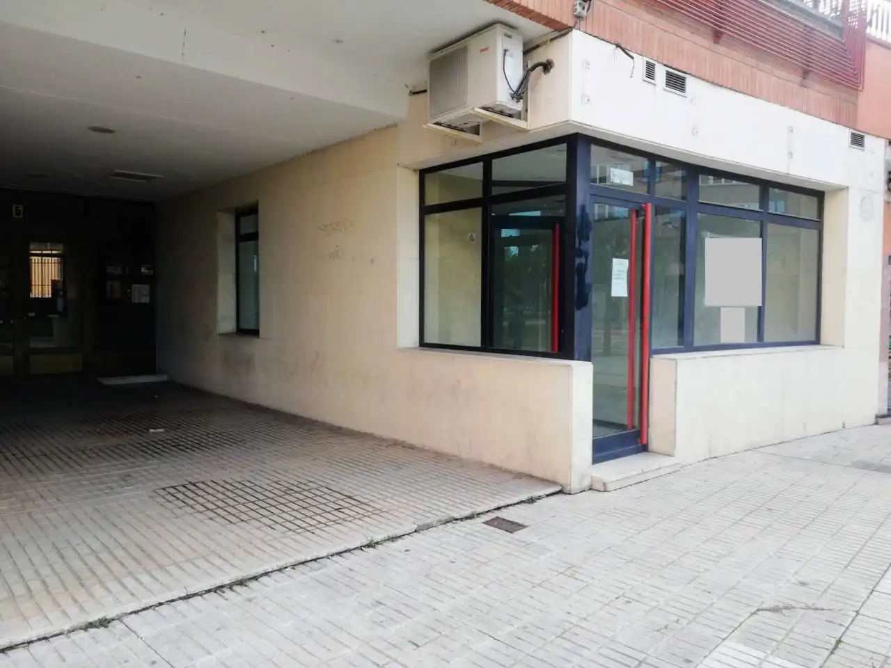 Commercial properties for rent in Glorieta Luis Braille, Villafría - La Ventilla - Castañares