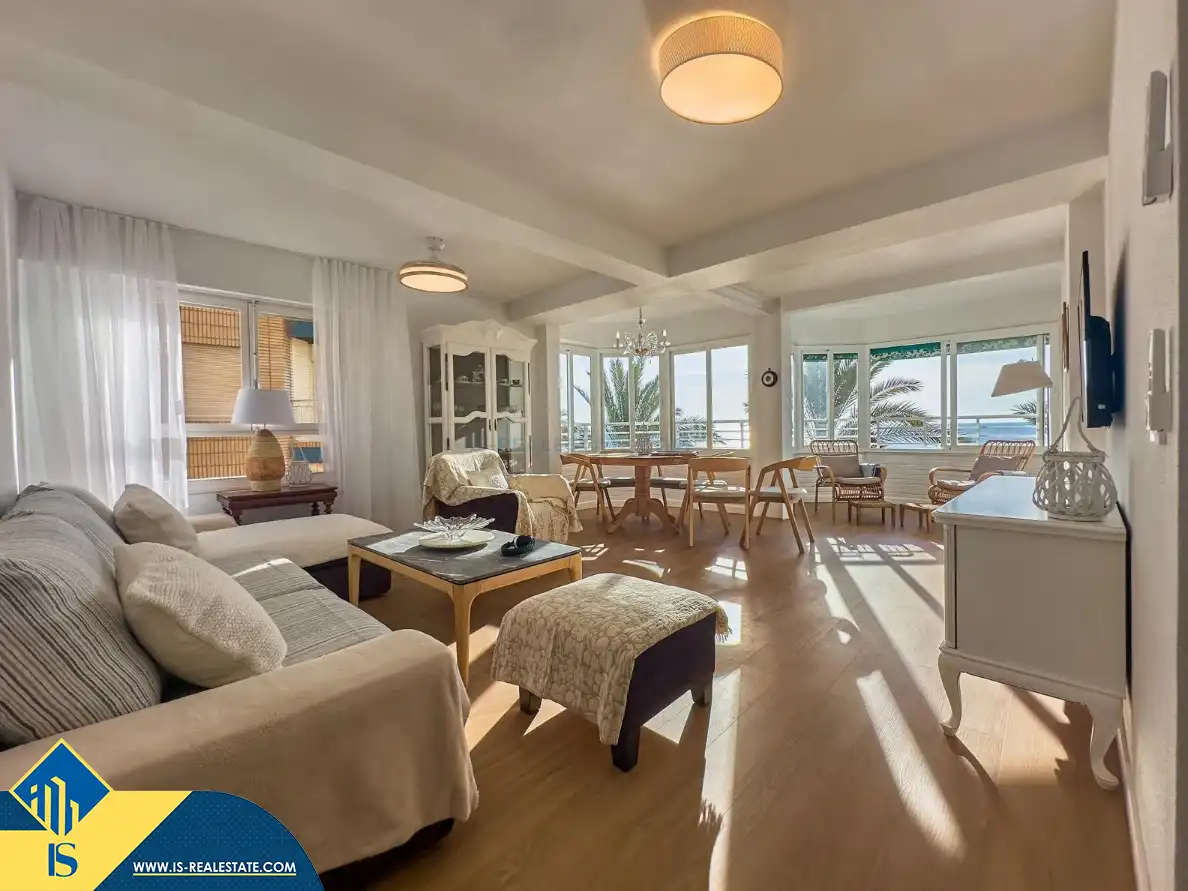 Apartment with lift for sale in Playa del Cura