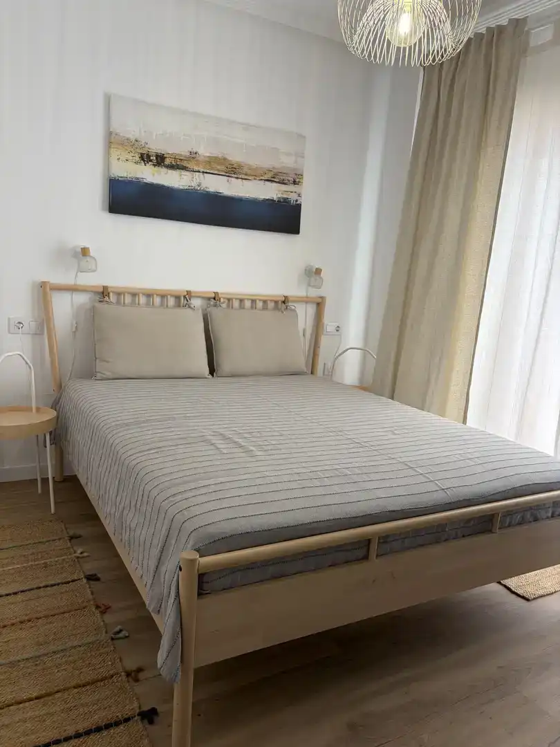 Dormitori de Apartament en venda en Torrevieja amb Aire condicionat i Balcó