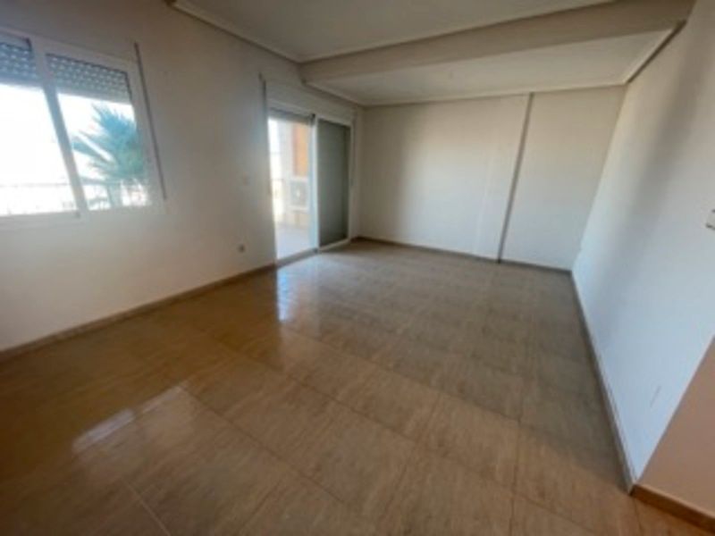 Flat for sale in C/  Guadalquivir, Los Almendros