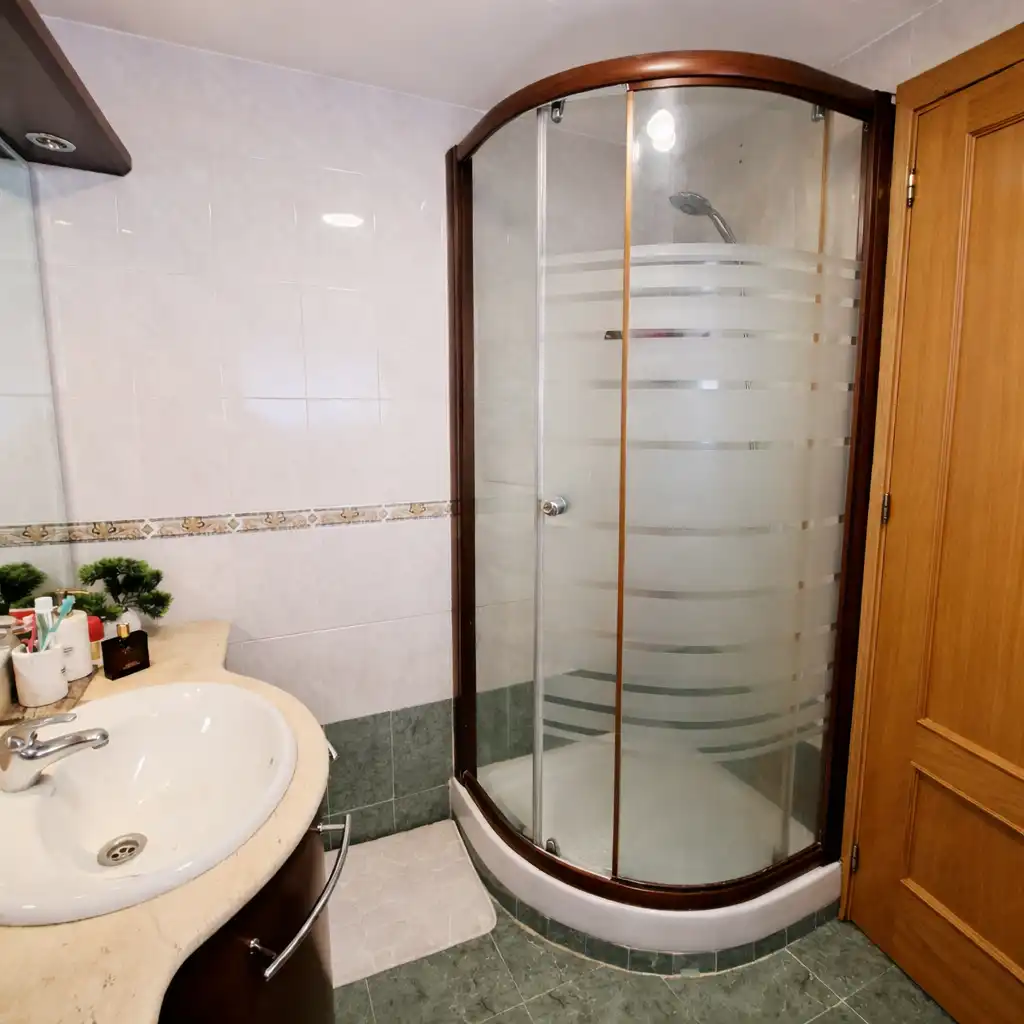 Bathroom of Detached homes for sale in Valdemoro  with Air Conditioner, Heating and Private garden