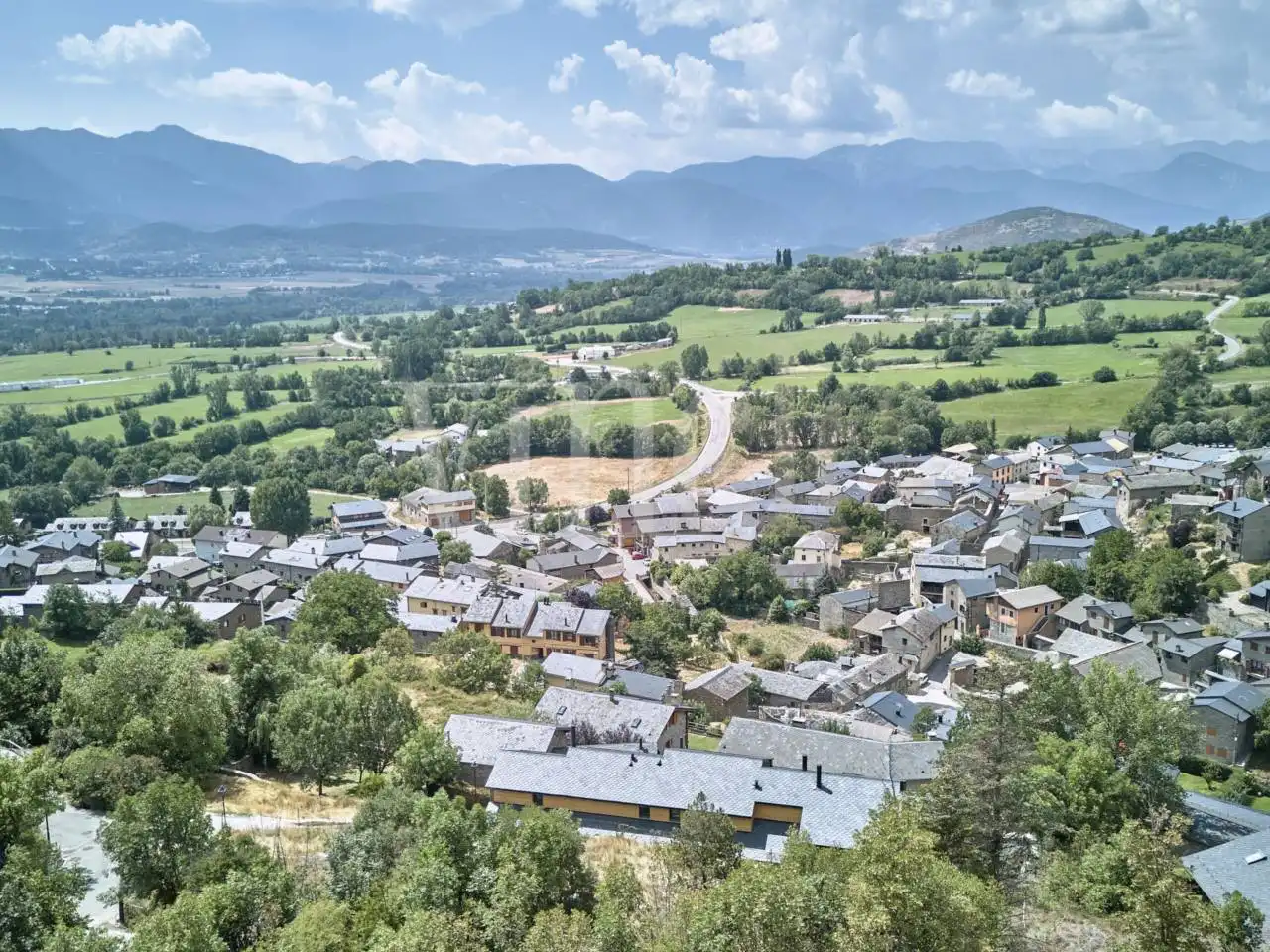 Vista exterior de Casa o xalet en venda en Ger amb Calefacció, Jardí privat i Parquet