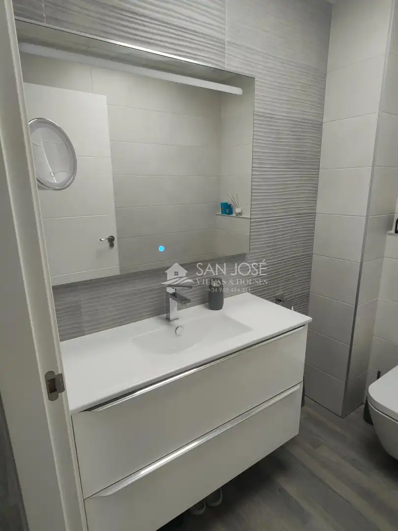 Bany de Casa o xalet en venda en Aspe amb Jardí privat, Terrassa i Traster
