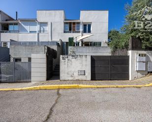 Exterior view of Single-family semi-detached for sale in Guadalix de la Sierra  with Heating, Private garden and Terrace