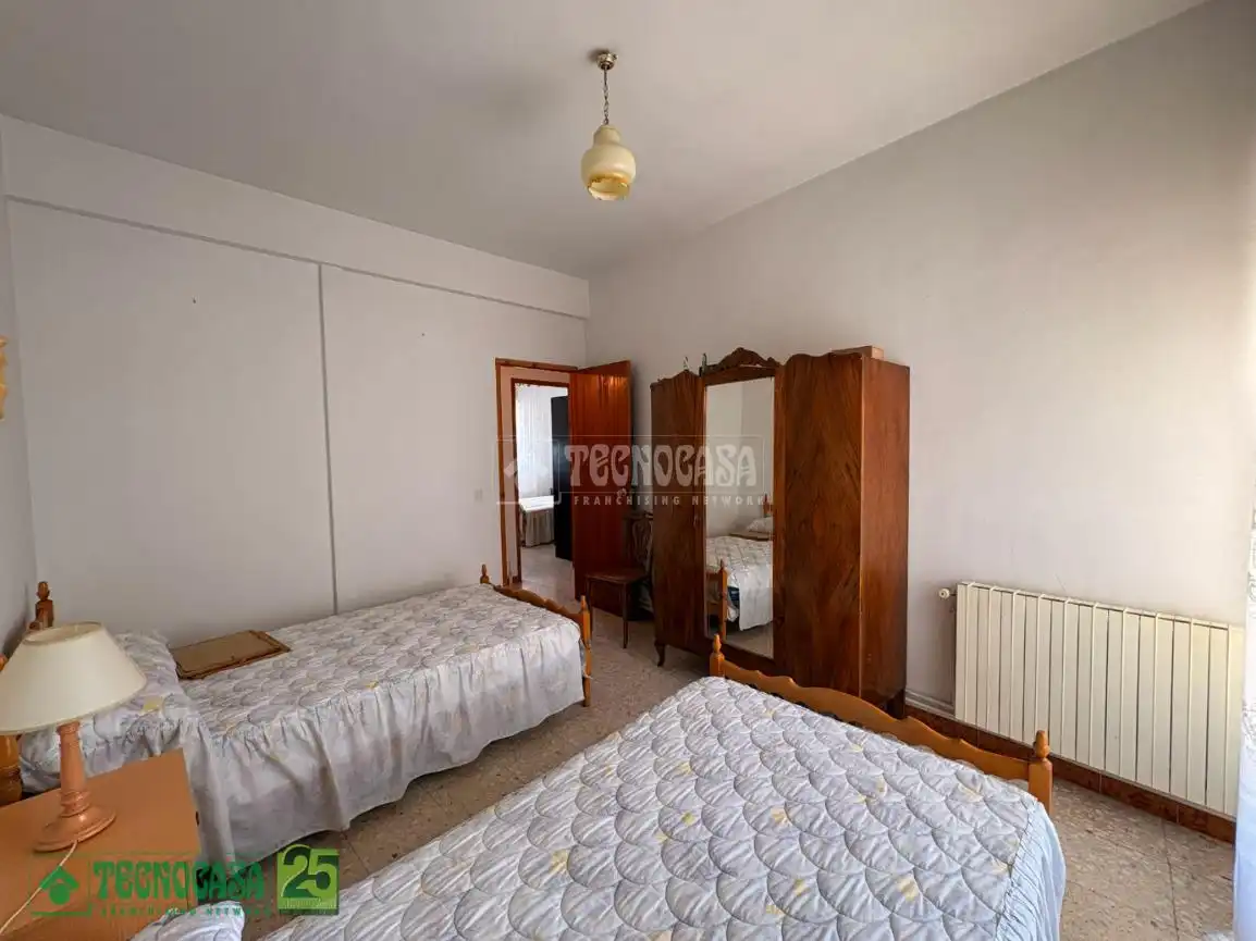 Habitación de Piso en venta en Dosbarrios con Calefacción