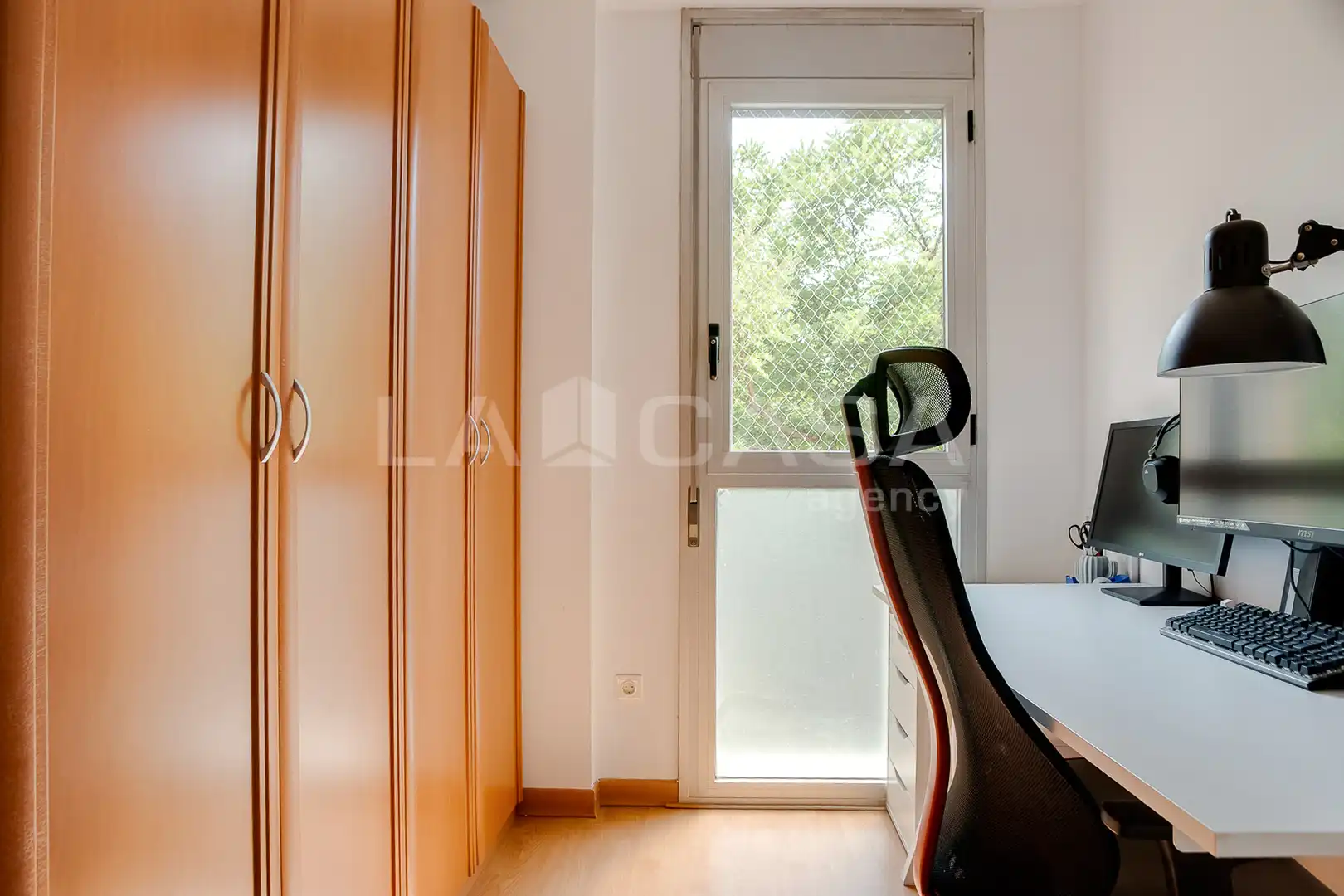 Habitación de Piso en venta en Barcelona con Calefacción, Trastero y Balcón