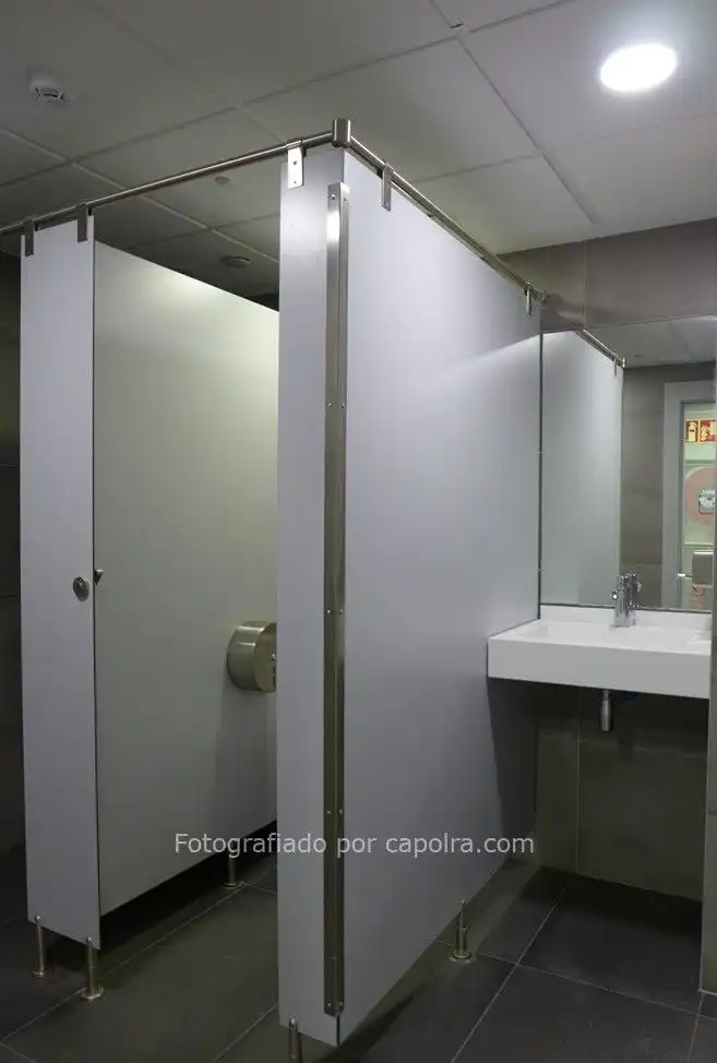 Badezimmer von Gebäude zur Miete in Sant Joan Despí