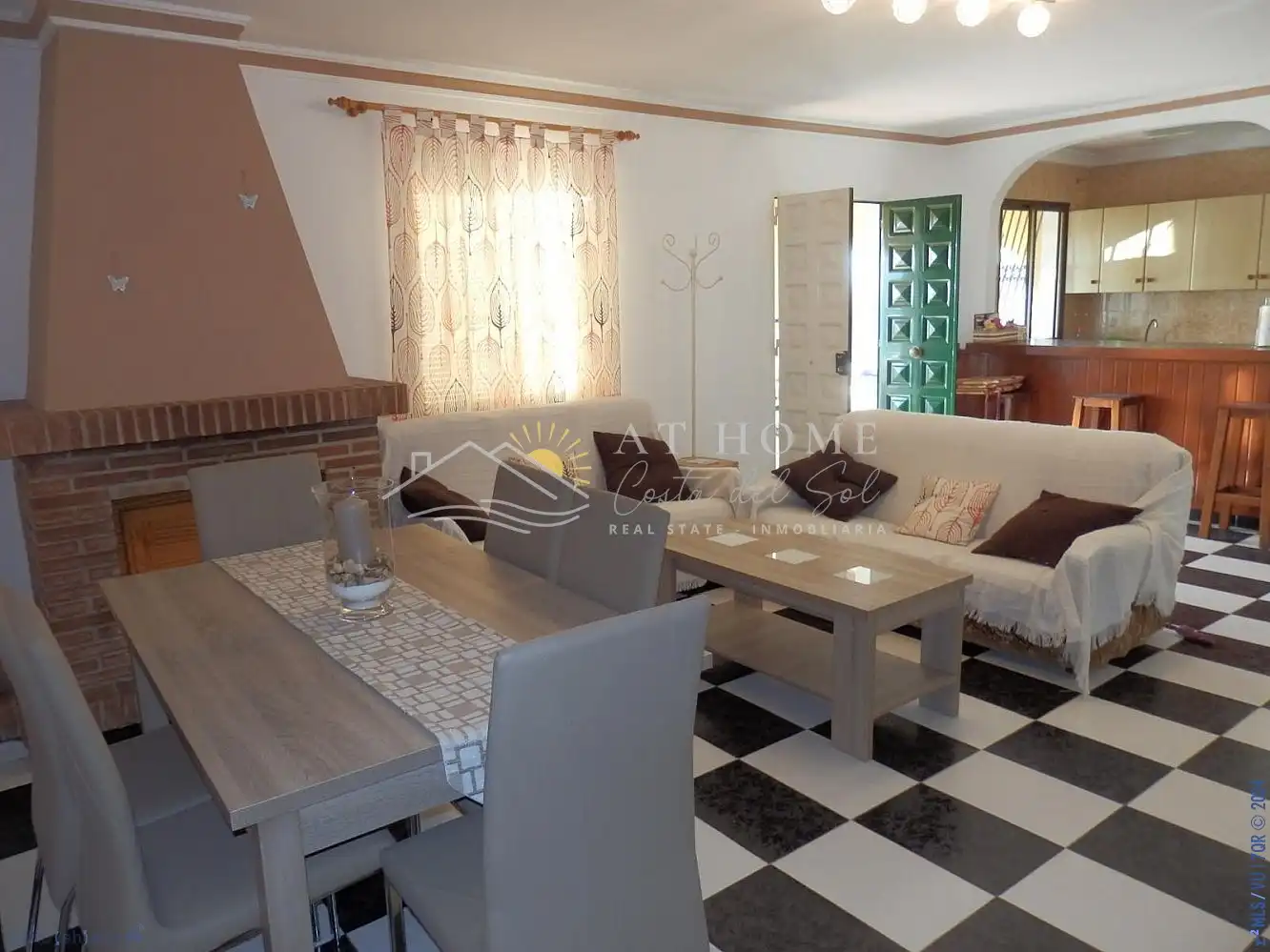 Living room of Houses for sale in Nerja  with Terrace and Swimming Pool