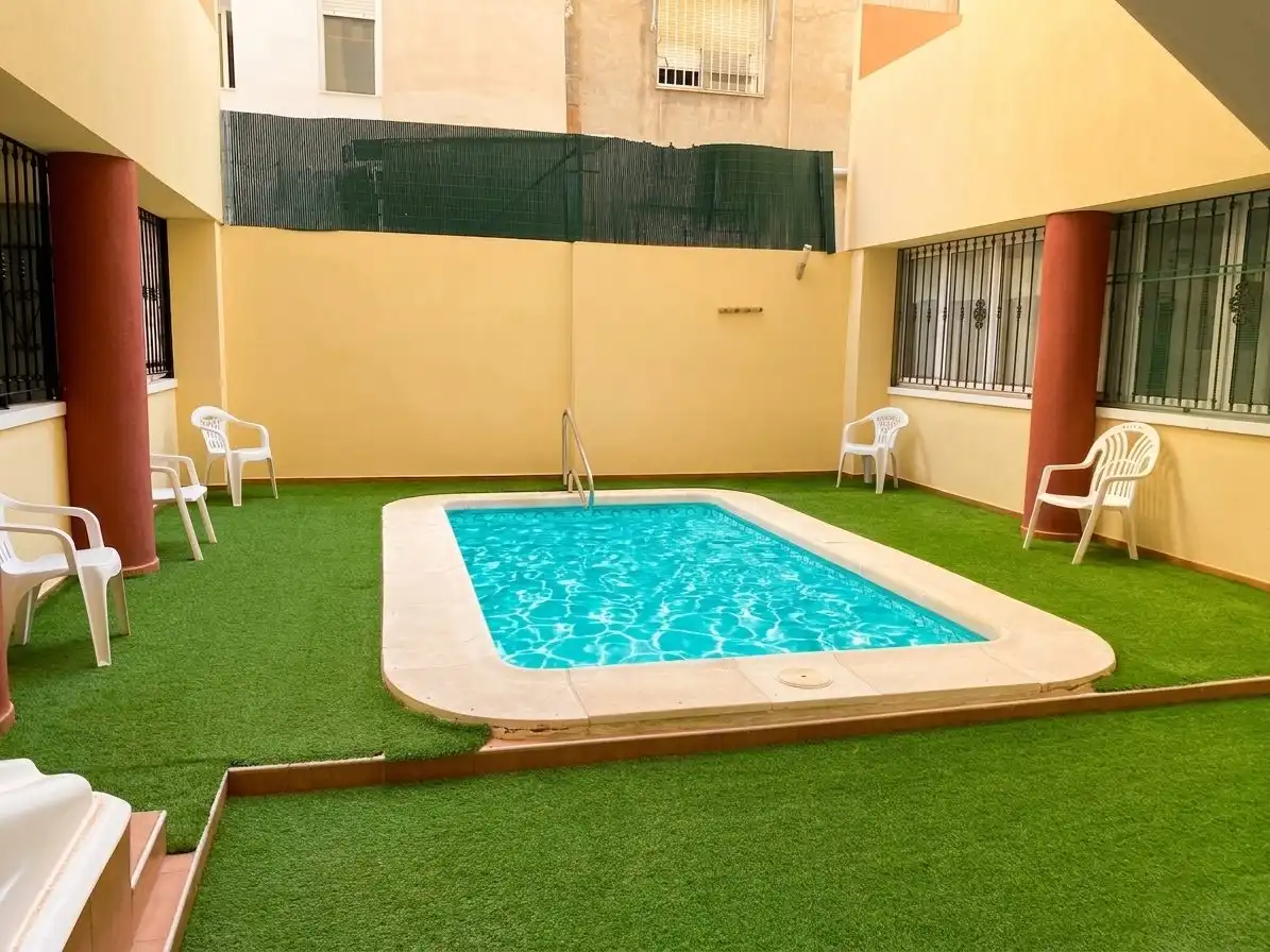 Piscina de Casa o chalet en venta en Torrevieja