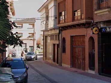 Casa amb jardí en venda a Calle MAYOR