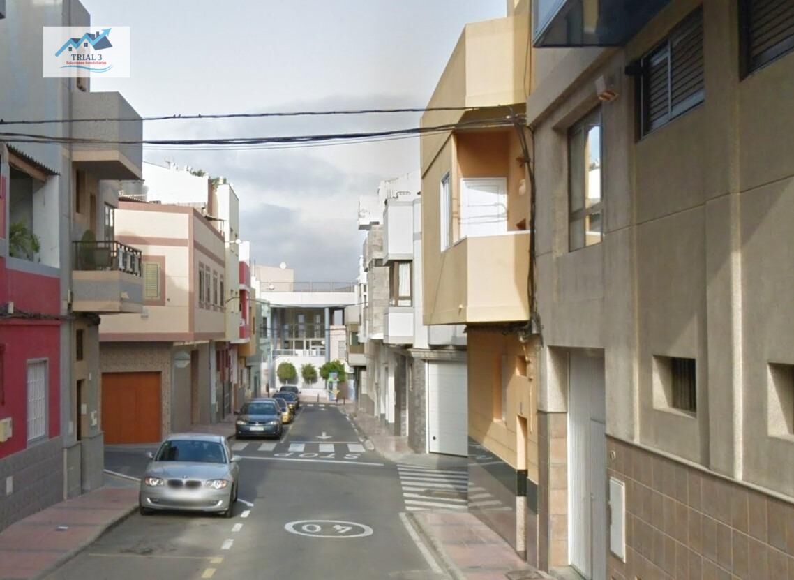 Vista exterior de Pis en venda en Telde amb Terrassa