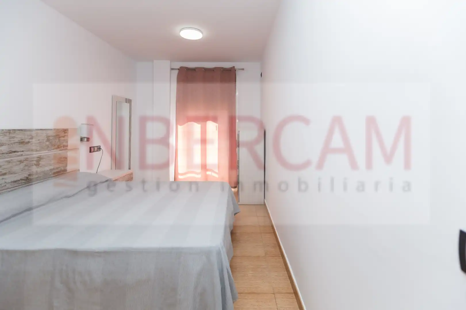 Habitación de Piso en venta en El Ejido con Amueblado y Balcón