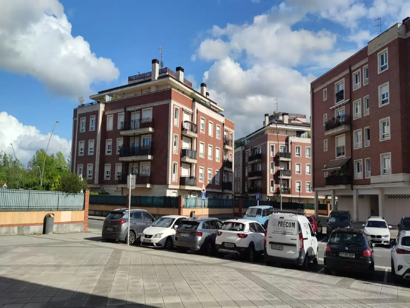 Garage for sale in Amorebieta-Etxano, Bizkaia