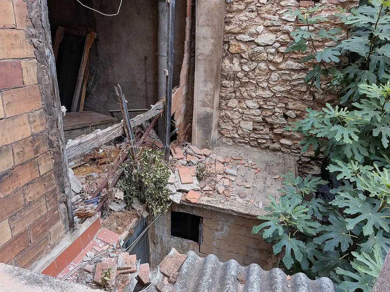 Vista exterior de Casa o xalet en venda en Ulldecona amb Balcó