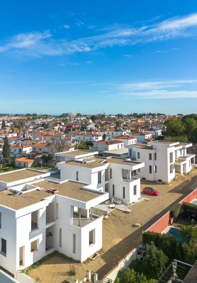 Vista exterior de Casa o chalet en venta en Gines con Jardín privado, Terraza y Piscina