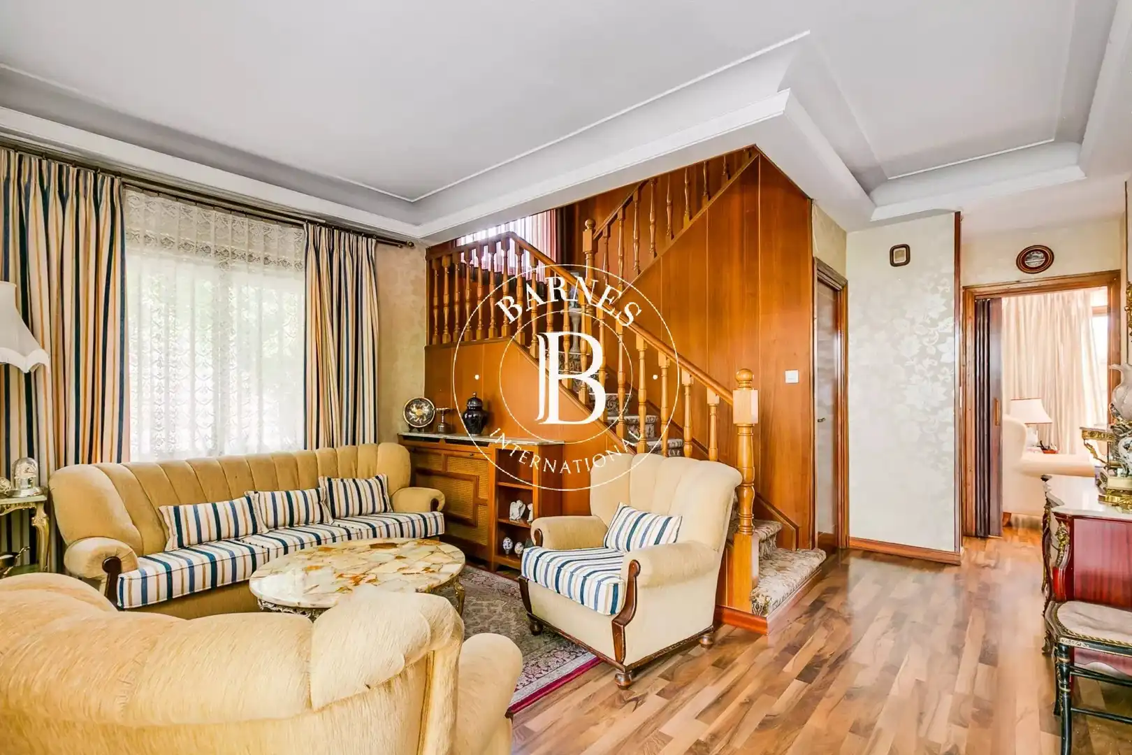 Sala d'estar de Casa o xalet en venda en Madrid amb Aire condicionat, Calefacció i Jardí privat