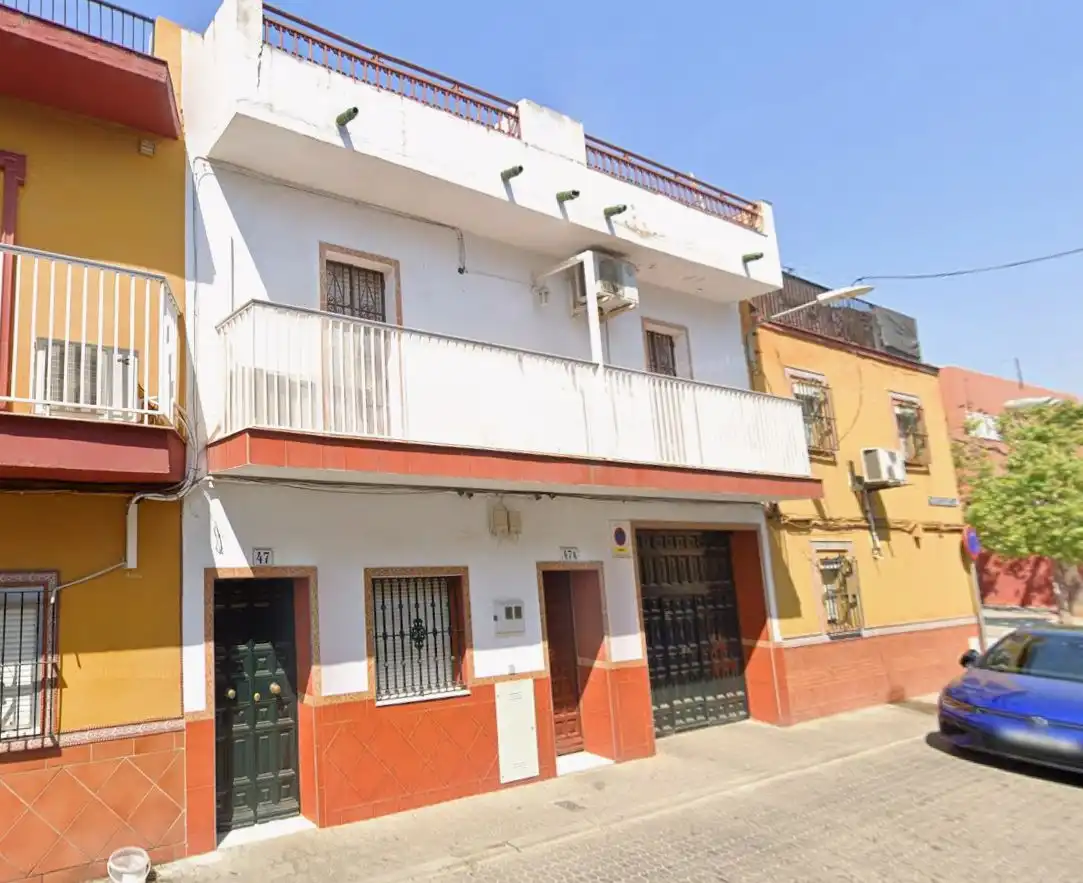 Vista exterior de Pis en venda en Sevilla