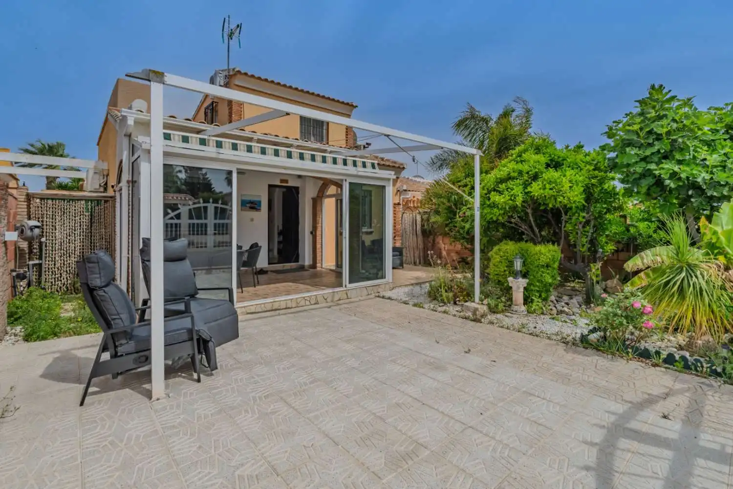 Chalet con piscina en venta en N/A, imagen 2