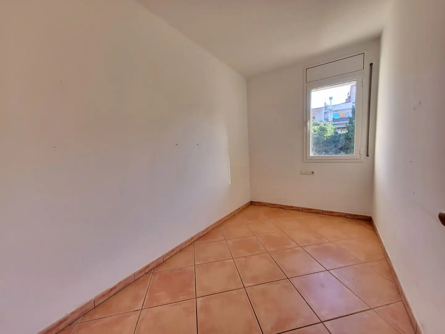 Habitación de Piso en venta en Esparreguera con Calefacción, Terraza y Trastero
