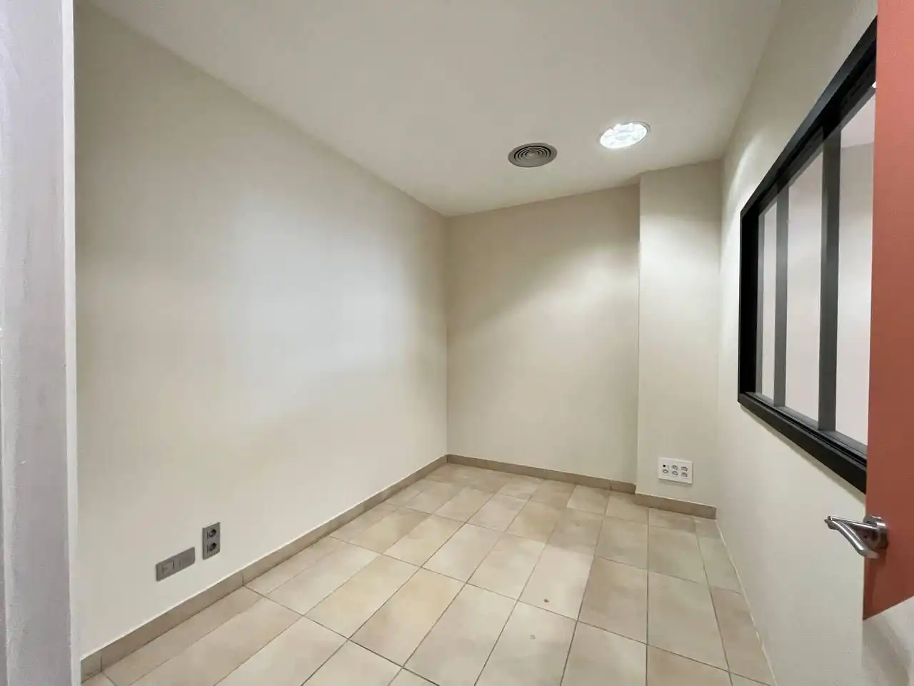 Business premises to rent in Plaça de Pep Ventura, imagen 9