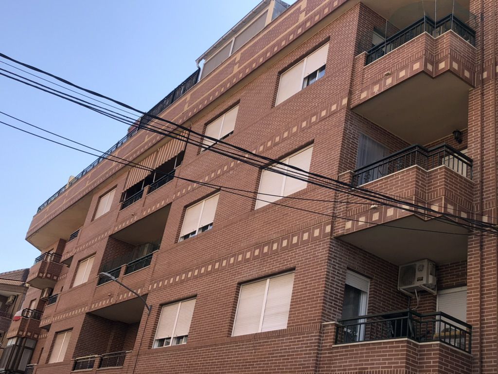 Vista exterior de Pis en venda en Hellín amb Aire condicionat, Calefacció i Traster