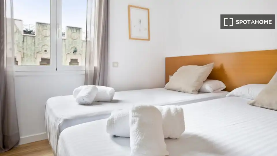 Bedroom of Flat for rent in Barcelona  with Air Conditioner, Heating and Furnished