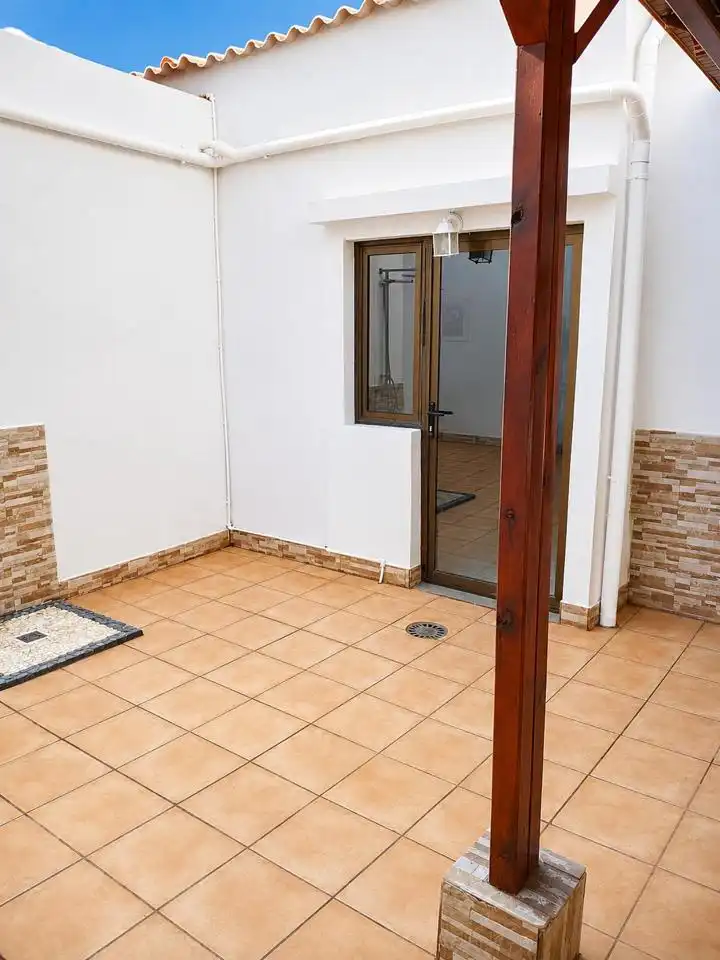 Casa adosada de lloguer en Santa Lucía de Tirajana amb Aire condicionat, Terrassa i Moblat