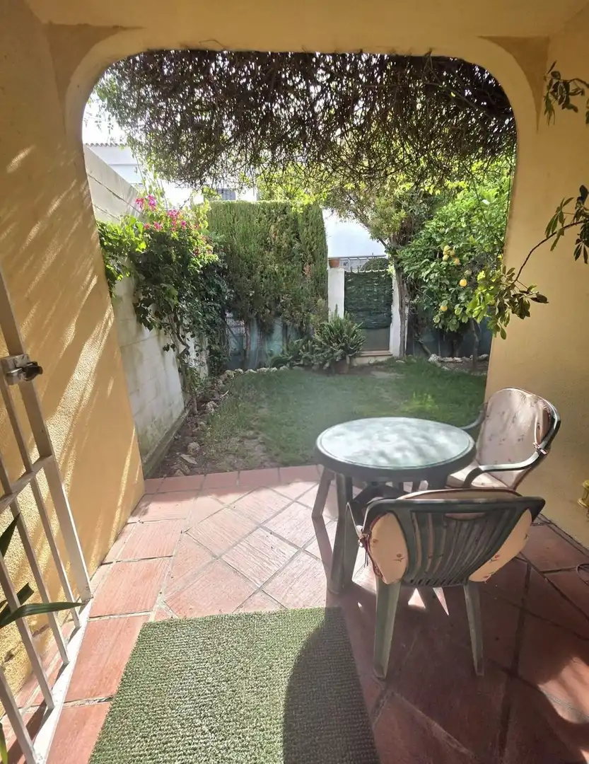 Adossat amb piscina en venda a Estepona Pueblo, imagen 2
