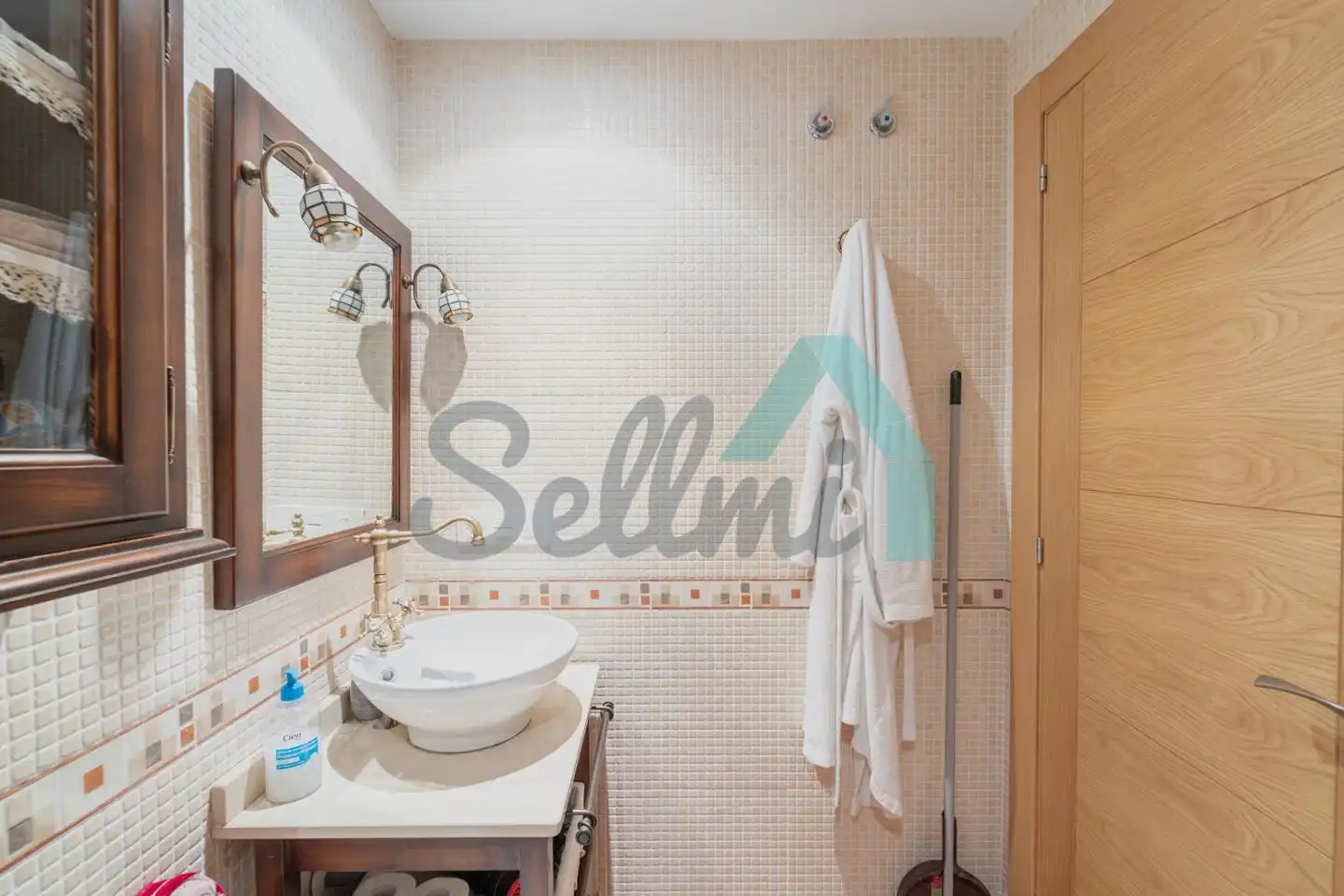 Baño de Piso en venta en Somiedo con Calefacción, Parquet y Terraza