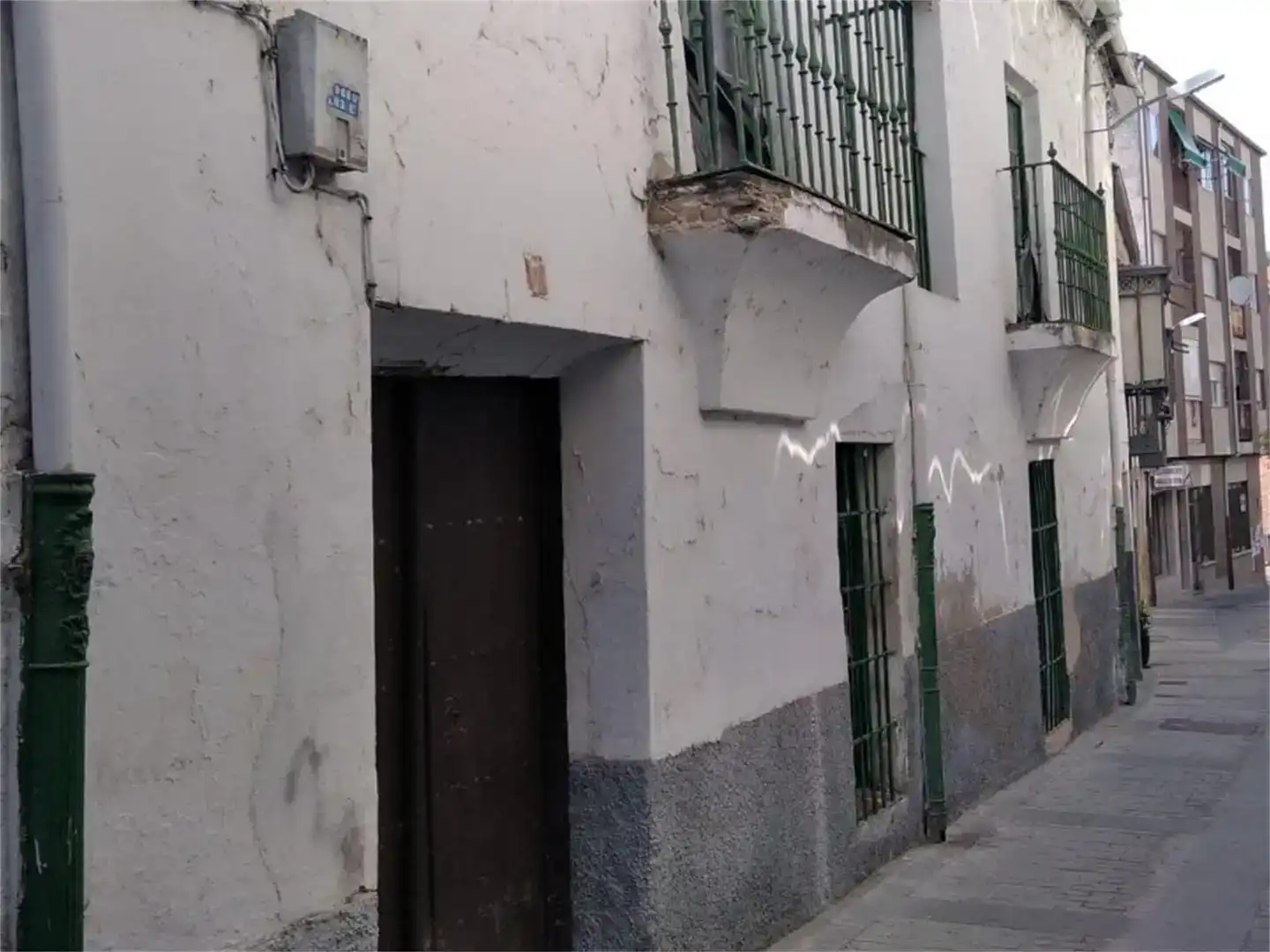 Vista exterior de Casa adosada en venda en Alba de Tormes