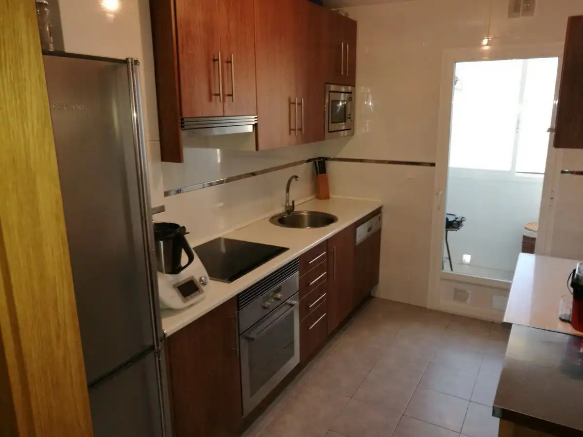 Küche von Wohnung zur Miete in Badajoz mit Klimaanlage, Terrasse und Abstellraum