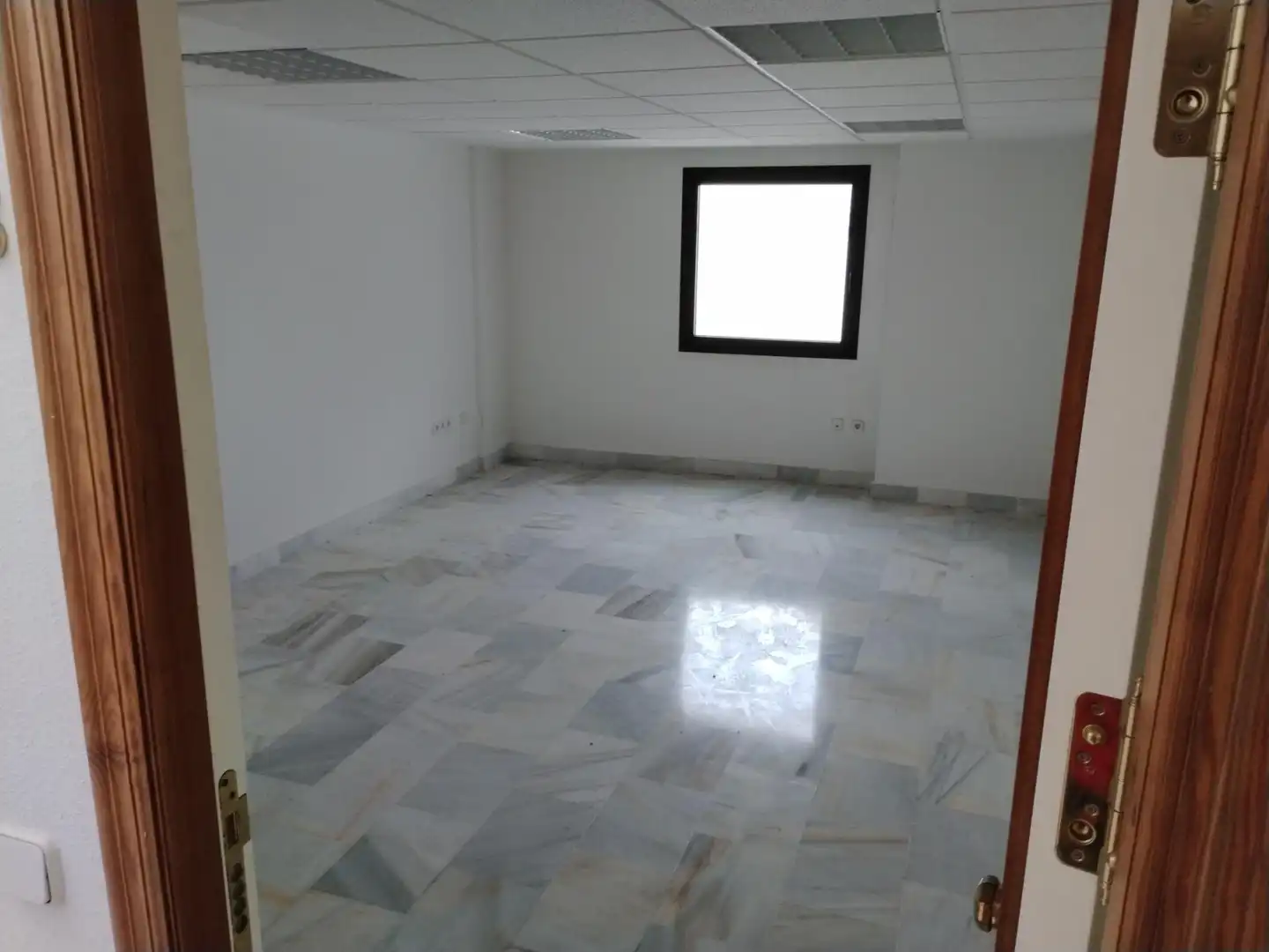 Oficina en venda a Casco Antiguo