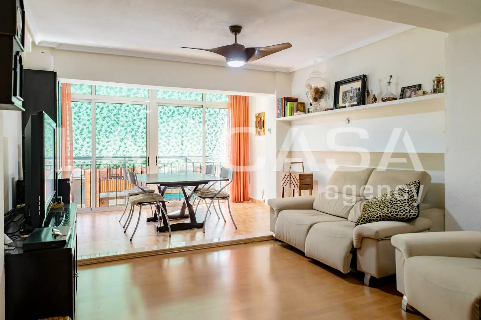 Piso con terraza en venta en Carrer del Poeta Mas i Ros