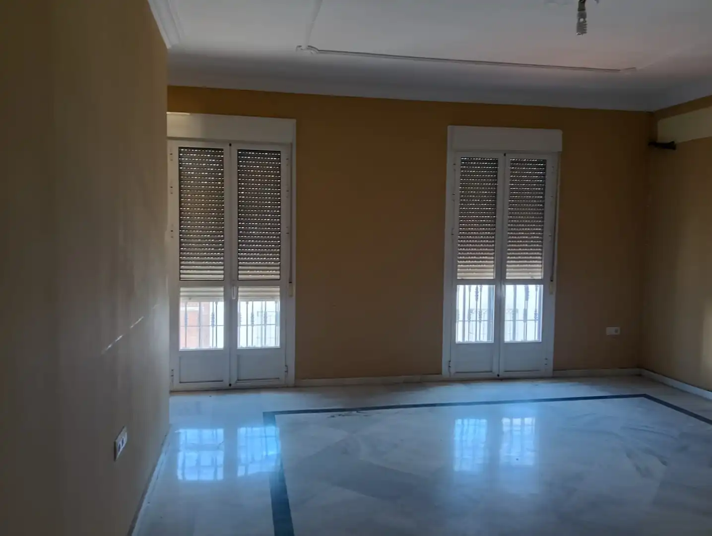 Wohnung zum Verkauf in Villaverde del Río mit Terrasse und Balkon
