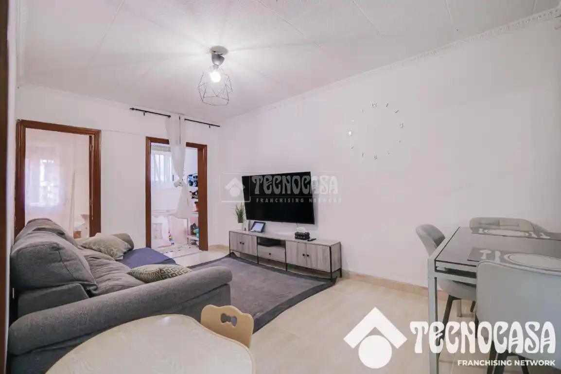 Sala de estar de Piso en venta en Santa Coloma de Gramenet