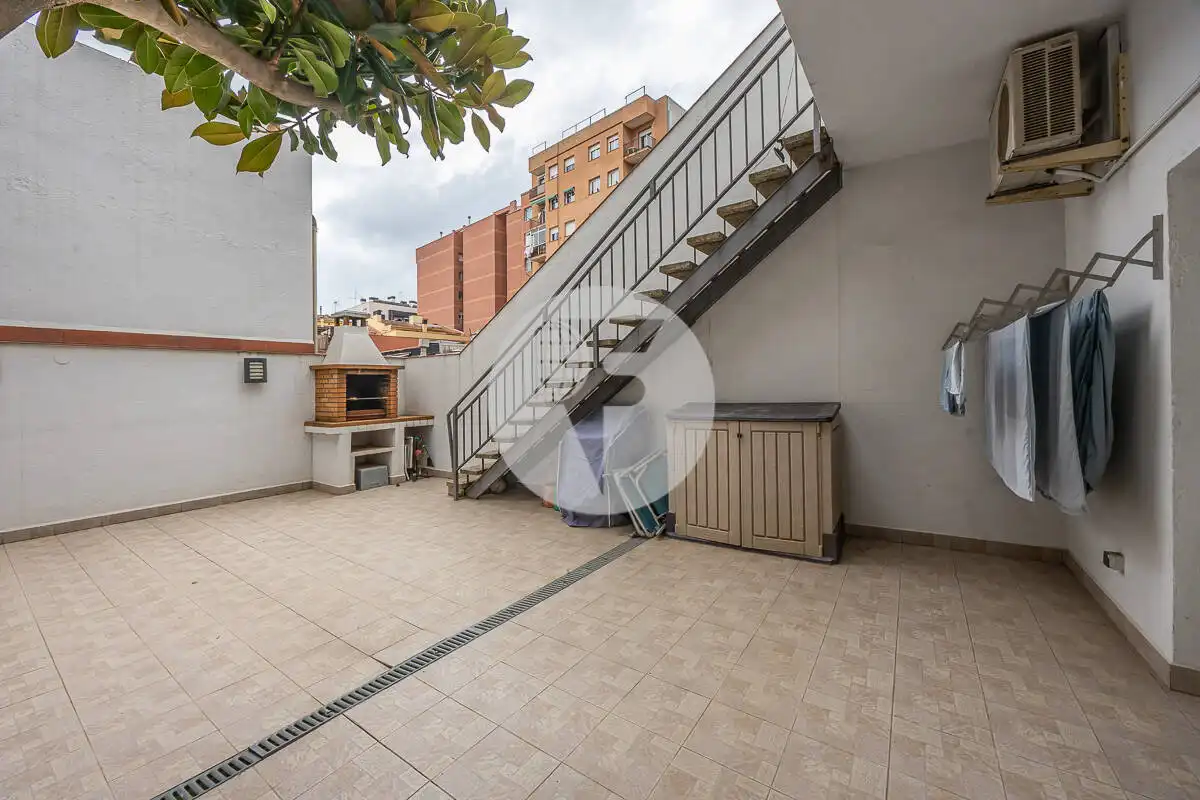Terrassa de Casa adosada en venda en Sabadell amb Aire condicionat, Calefacció i Terrassa