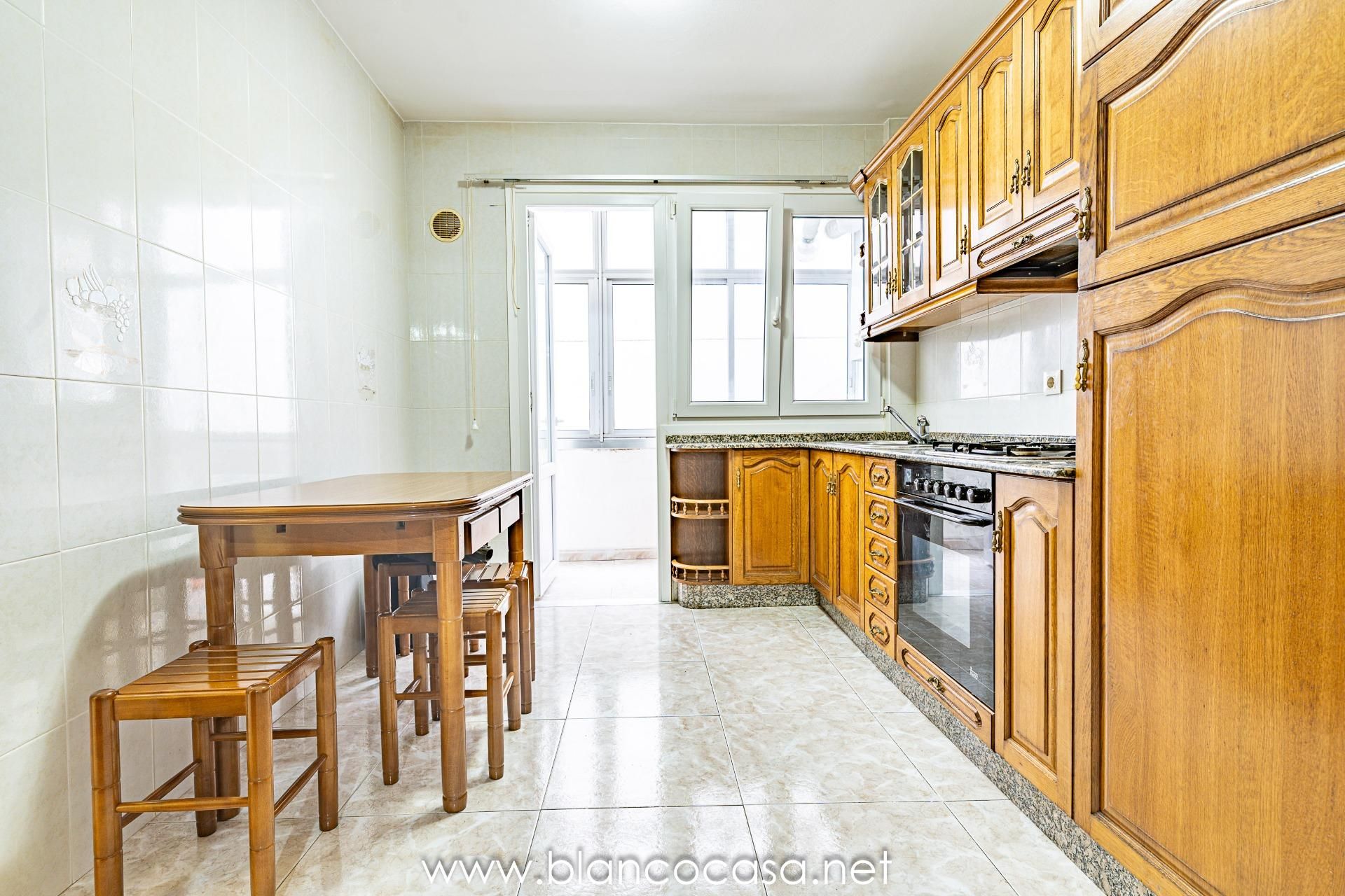 Kitchen of Flat for sale in Carballo  with Terrace, Storage room and Furnished