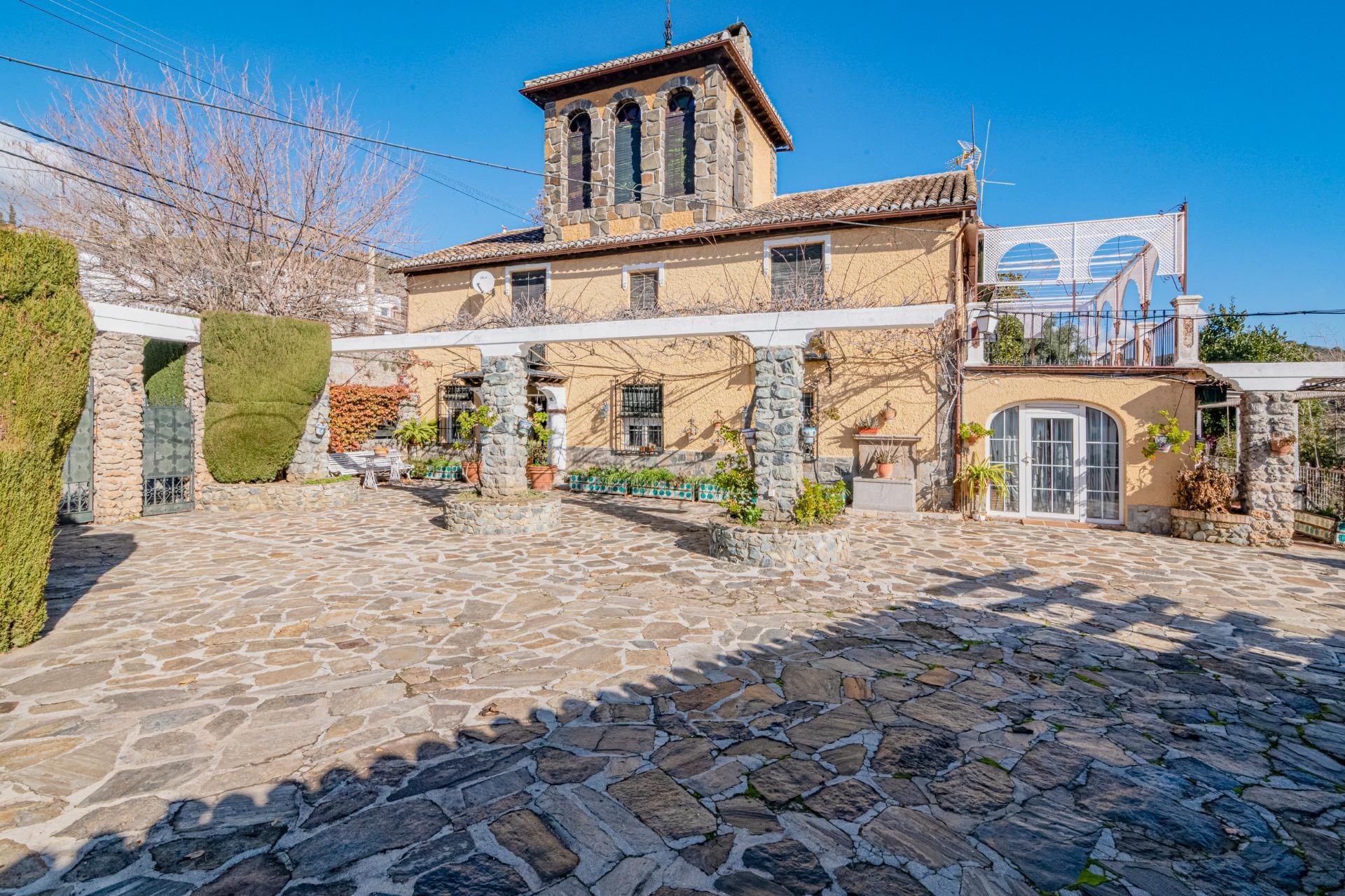 Exterior view of House or chalet for sale in Huétor de Santillán  with Private garden, Terrace and Storage room