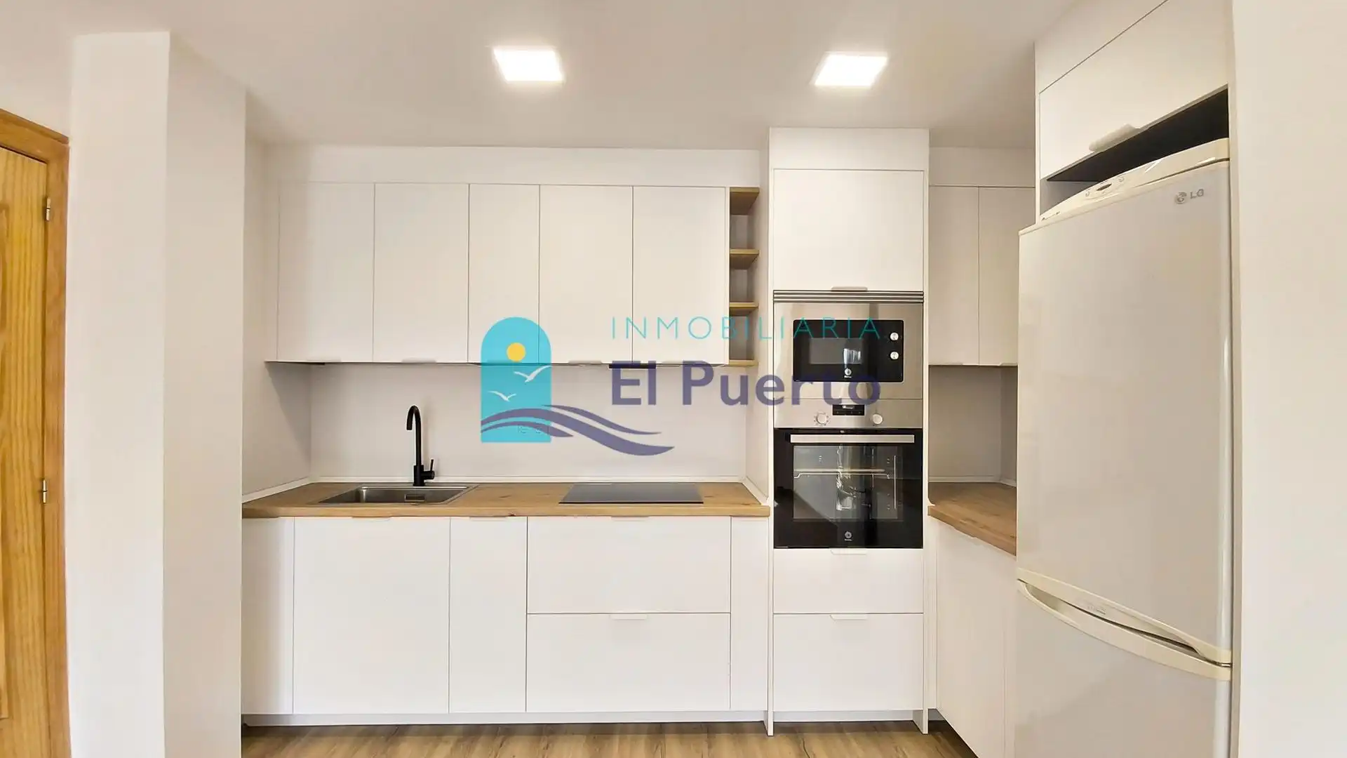 Küche von Wohnung zum Verkauf in Mazarrón mit Klimaanlage, Heizung und Parkett