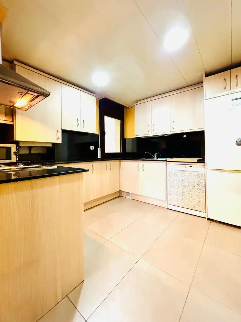 Kitchen of Duplexes for sale in Girona  with Air Conditioner, Heating and Parquet flooring
