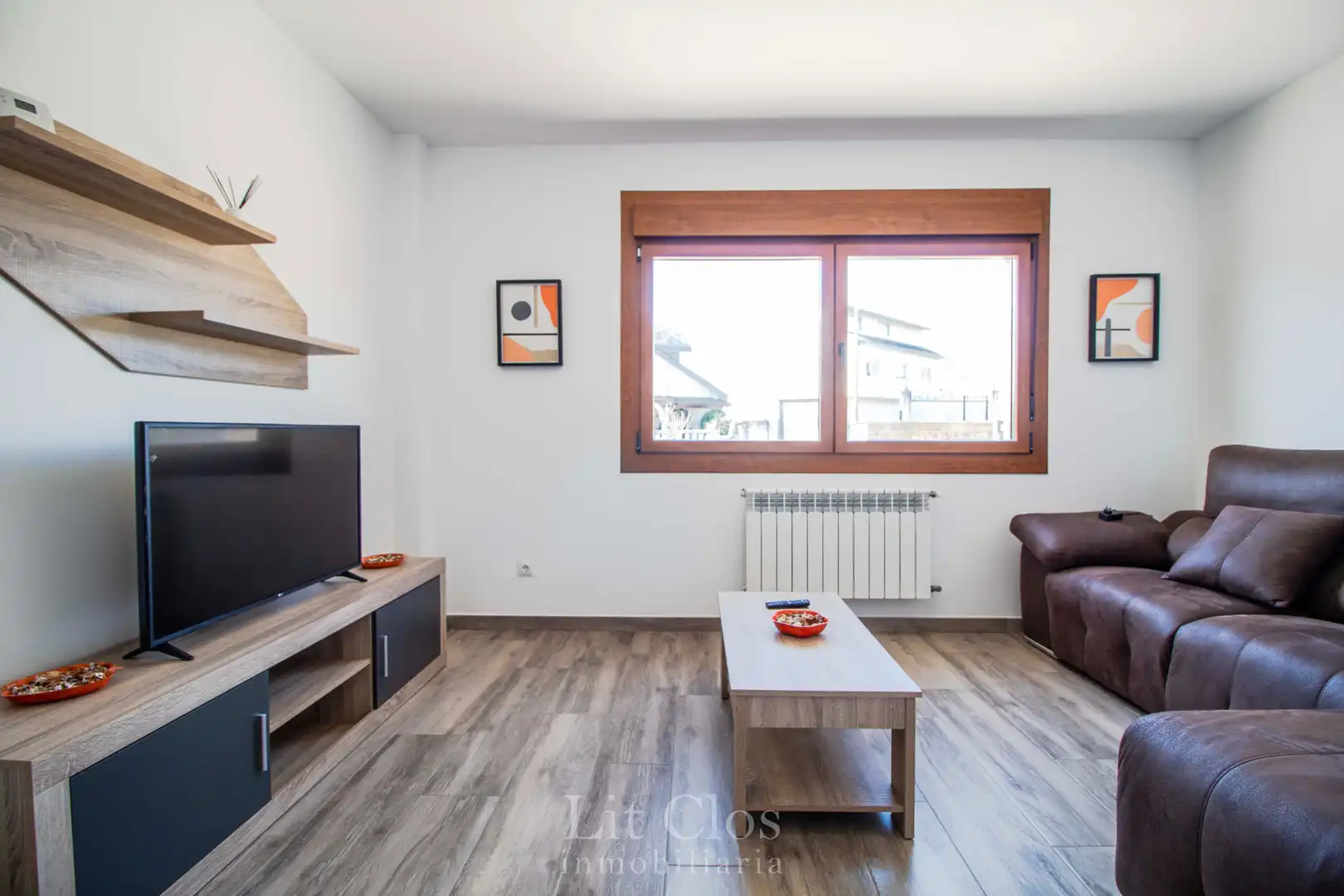Sala de estar de Casa adosada en venta en A Rúa  con Calefacción, Jardín privado y Parquet
