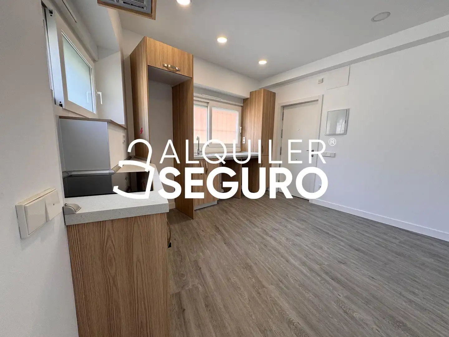 Estudio de alquiler en Juan Zofio, Almendrales